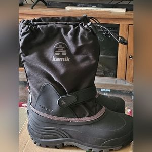 Kamik youth snow boots